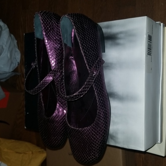 Brand New Kate Spade Metallic Purple Snakeskin Mary Jane Flats - Picture 2 of 5